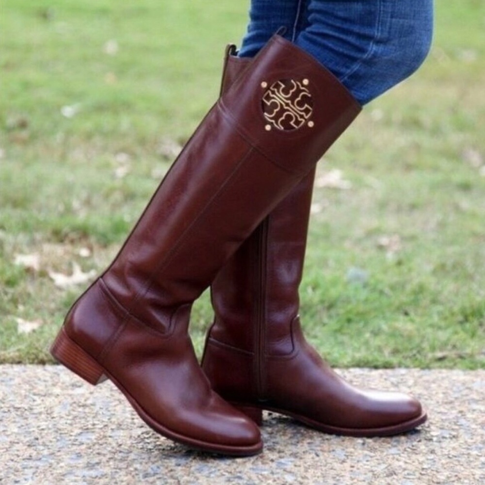 TORY BURCH Kiernan Leather Riding Boot Saddle Brown Gold Metal Logo 8.5 MSRP$450